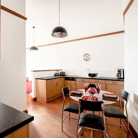 City Centre Orange Apartments Bastille Абърдийн Екстериор снимка