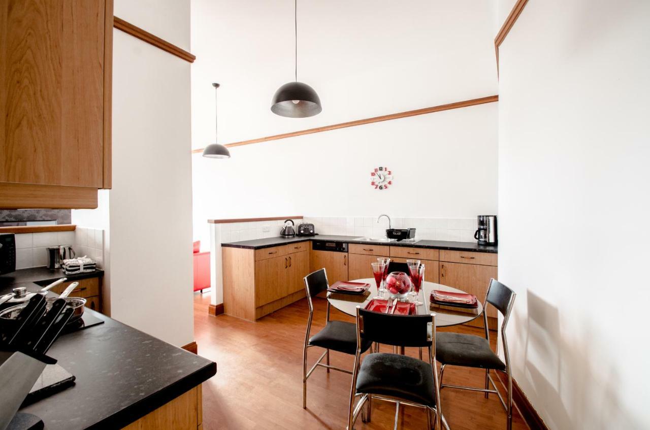 City Centre Orange Apartments Bastille Абърдийн Екстериор снимка